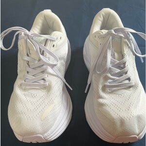 HOKA BONDI 8, size 7.5